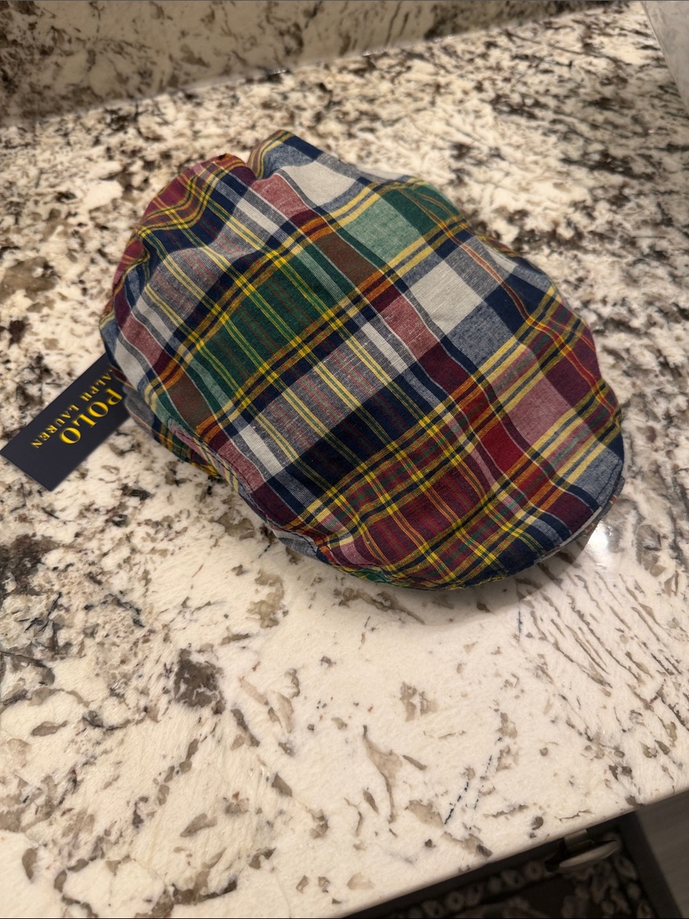 Ralph Lauren Multicolor Plaid Ivy Cap.. nwt
Authentic ..navy pony